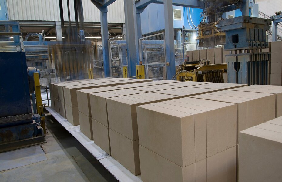 Produktion in der Kalksandsteinindustrie